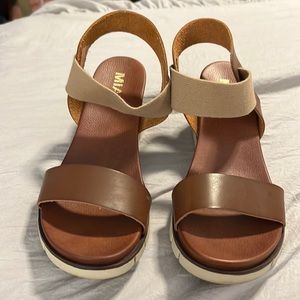 MIA sandals